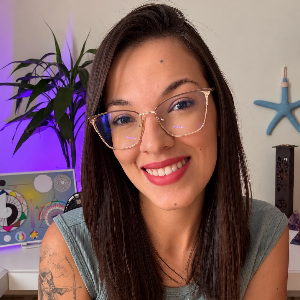 Larissa Regina